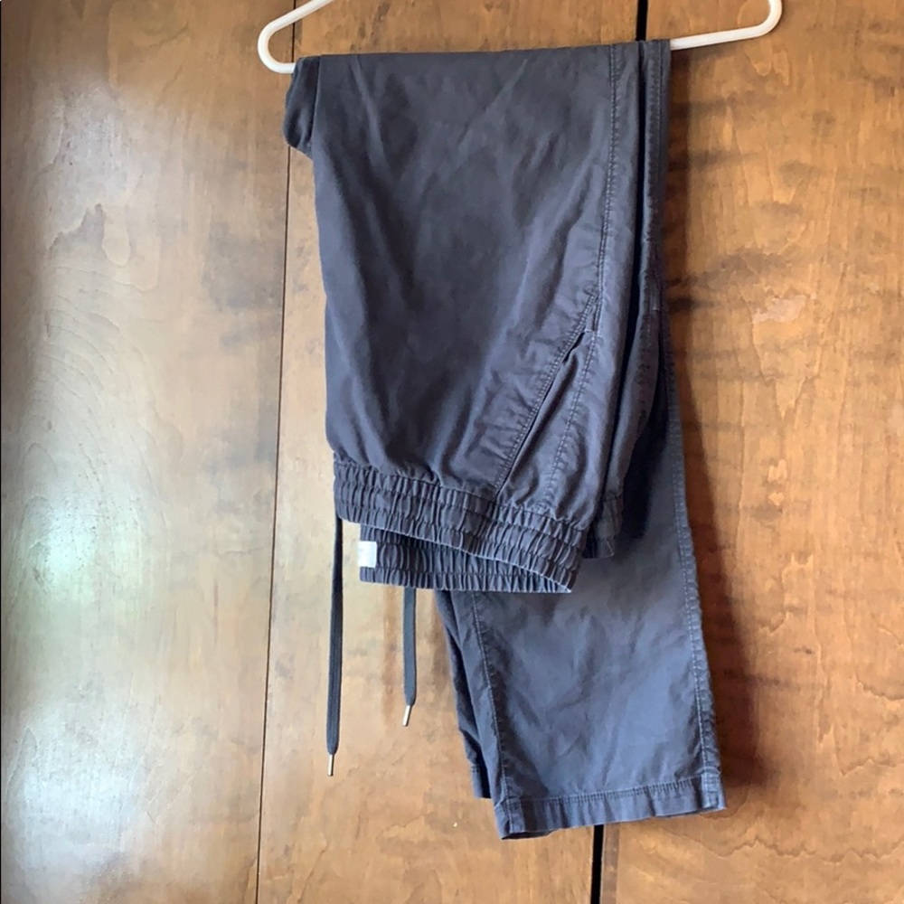 Men’s Jogger Flat Front Pants